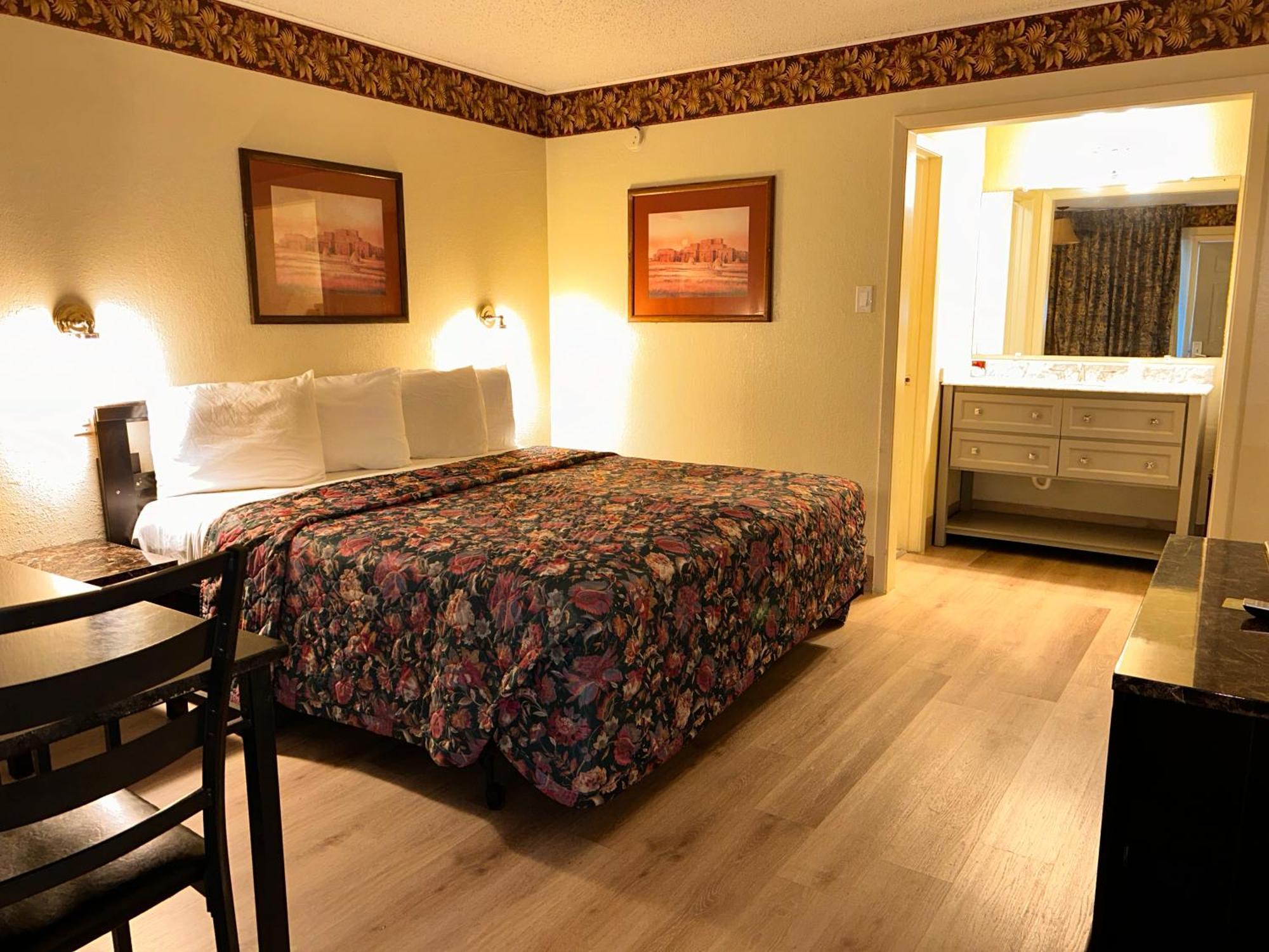 River Forest Inn เบลตัน ภายนอก รูปภาพ